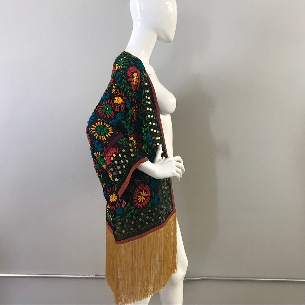 Beautiful Embroidered Fringe Black Robe/Jacket - Picture 6 of 8